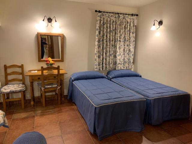 Hotel Langa Cerezo de Abajo 외부 사진